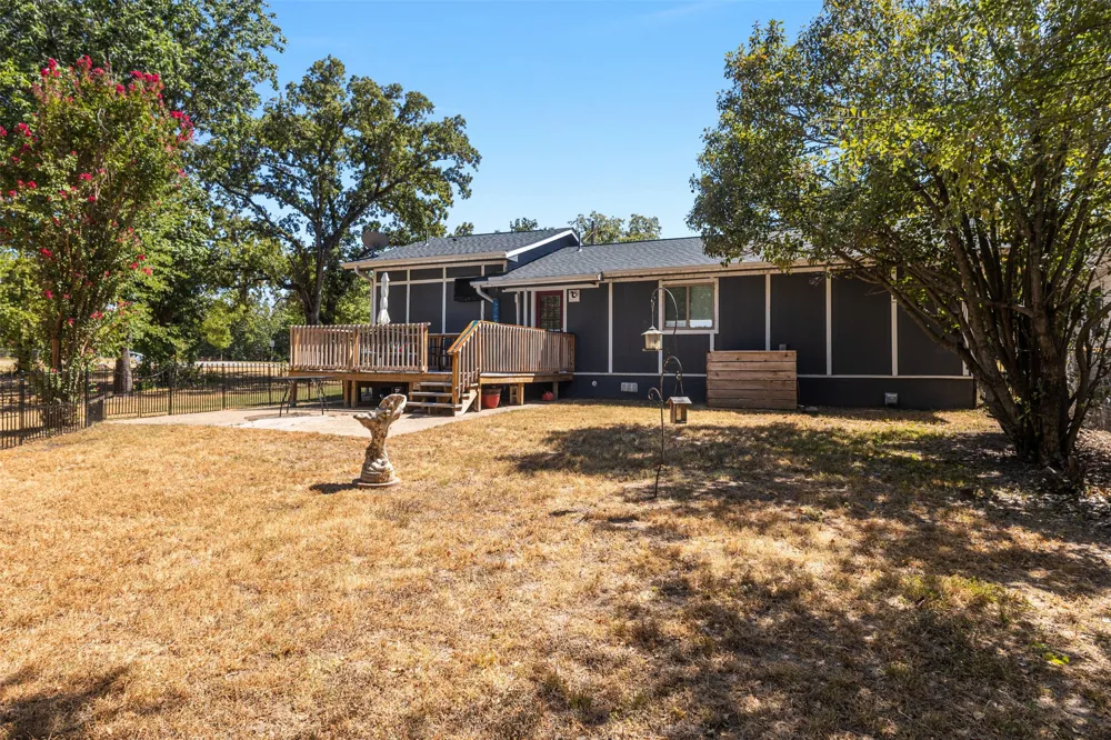 120 Memorial Drive Gun Barrel City, TX 75156