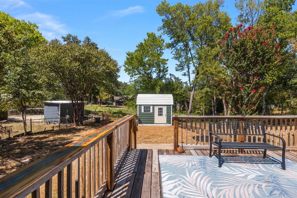 120 Memorial Drive Gun Barrel City, TX 75156