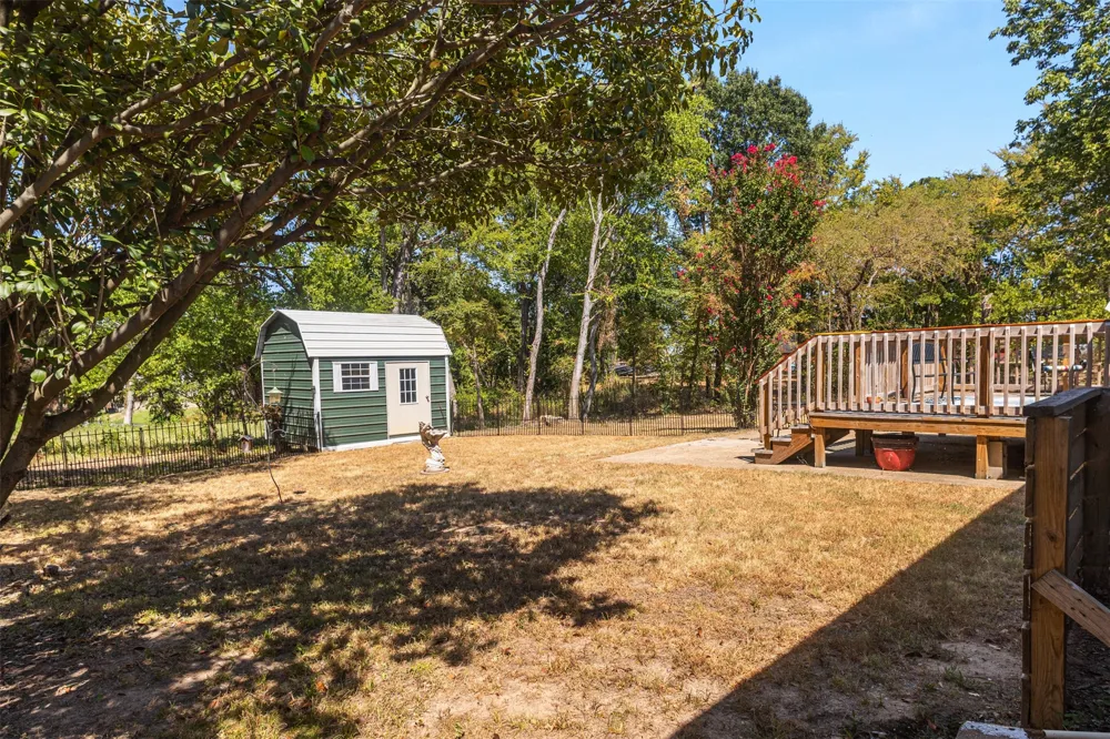 120 Memorial Drive Gun Barrel City, TX 75156