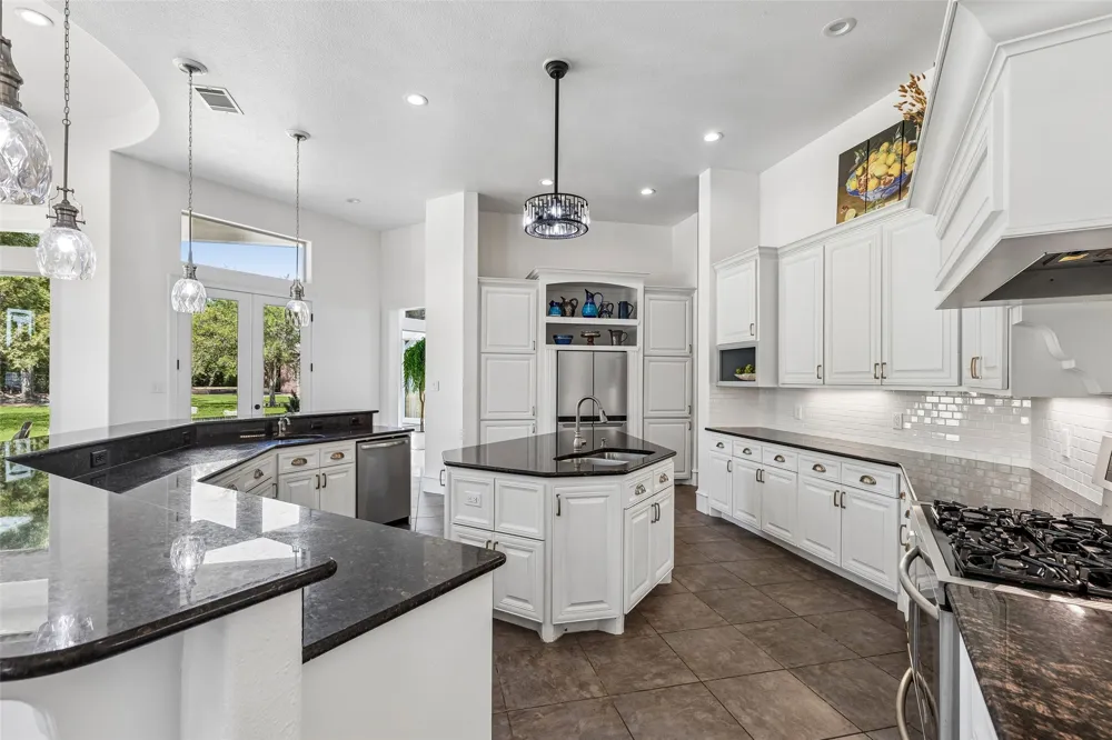 1270 Sunset Pointe Cross Roads, TX 76227