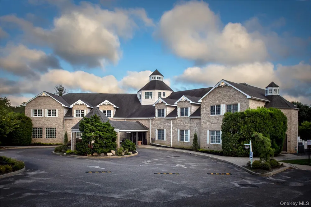 106 Cassa Loop #106 Holtsville, NY 11742