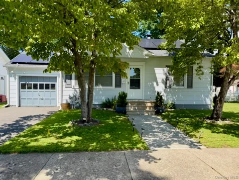 18 Gariss Street