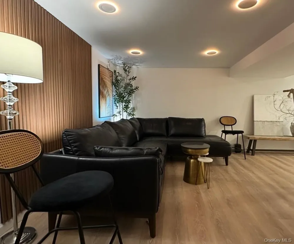 18 Gariss Street Port Jervis, NY 12771