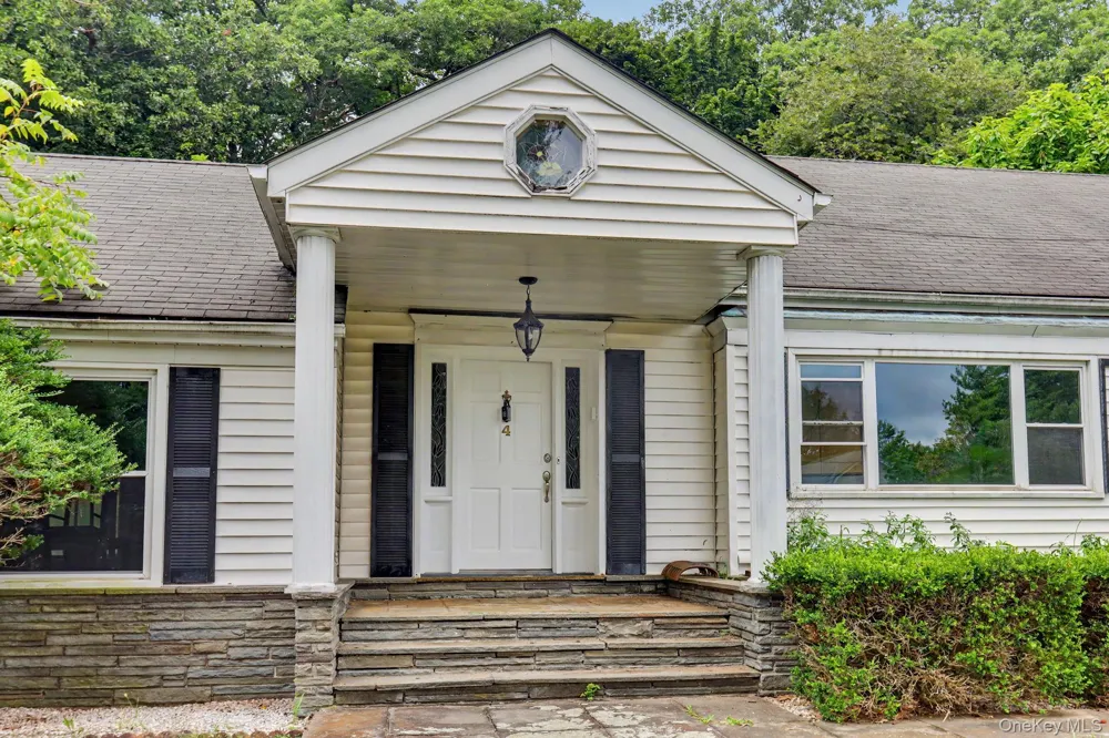 4 Woodward Terrace Central Valley, NY 10917