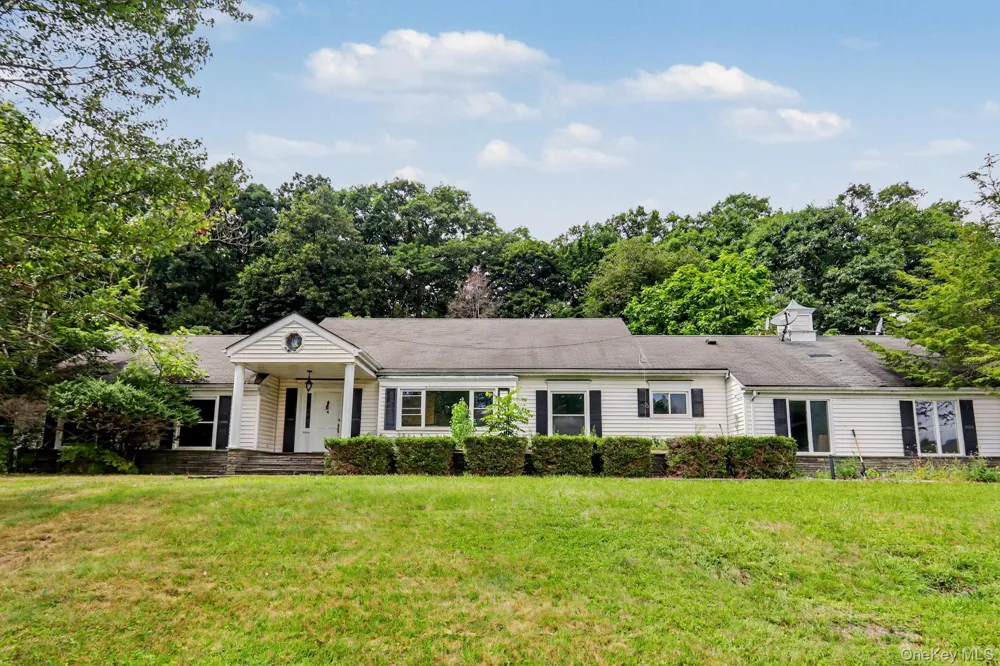 4 Woodward Terrace Central Valley, NY 10917