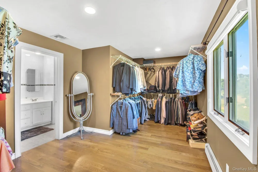 28 View Road East Setauket, NY 11733