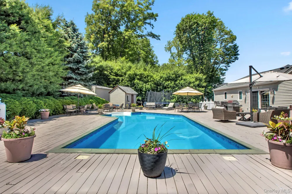28 View Road East Setauket, NY 11733