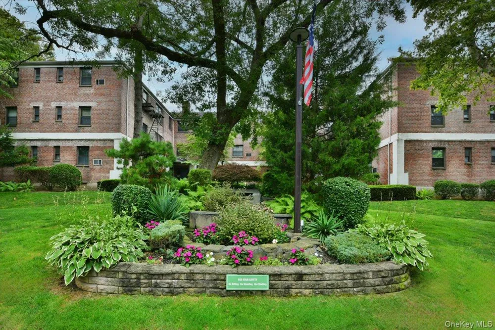 1 TERRACE CIRCLE #3-F Great Neck, NY 11021