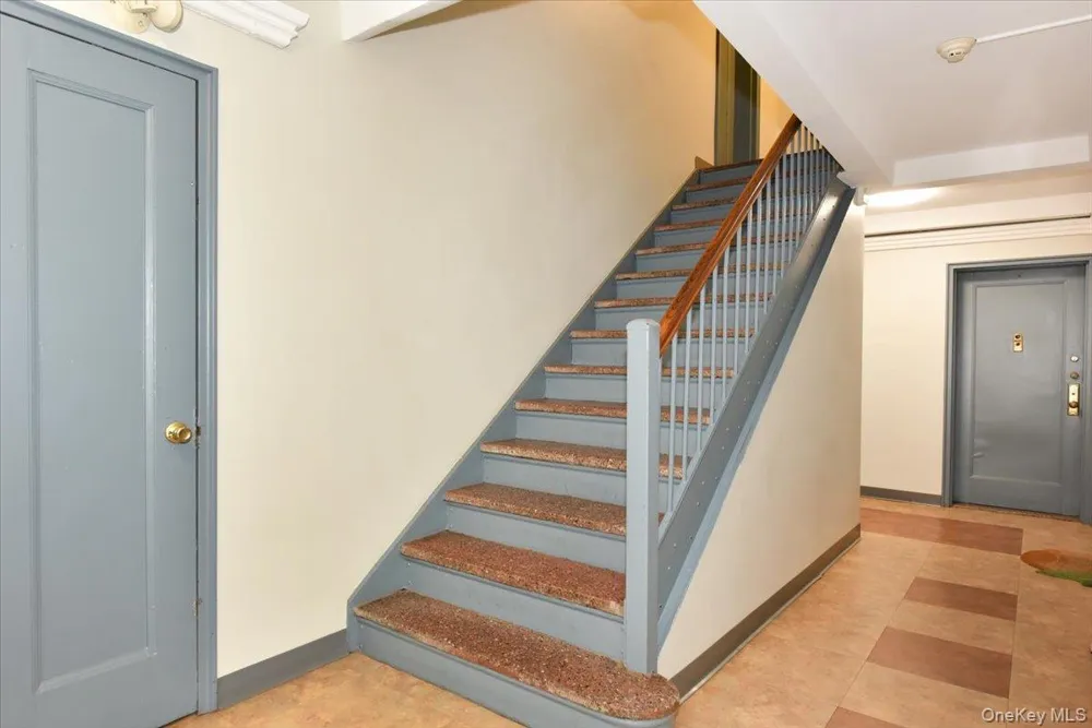 1 TERRACE CIRCLE #3-F Great Neck, NY 11021