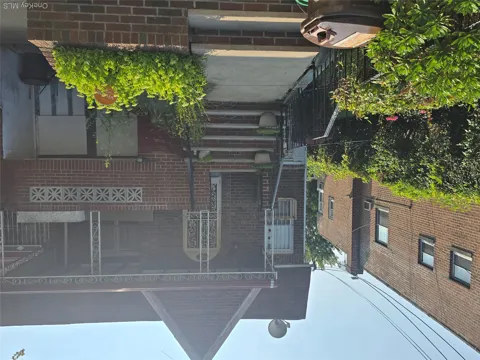 142 East 88 Street