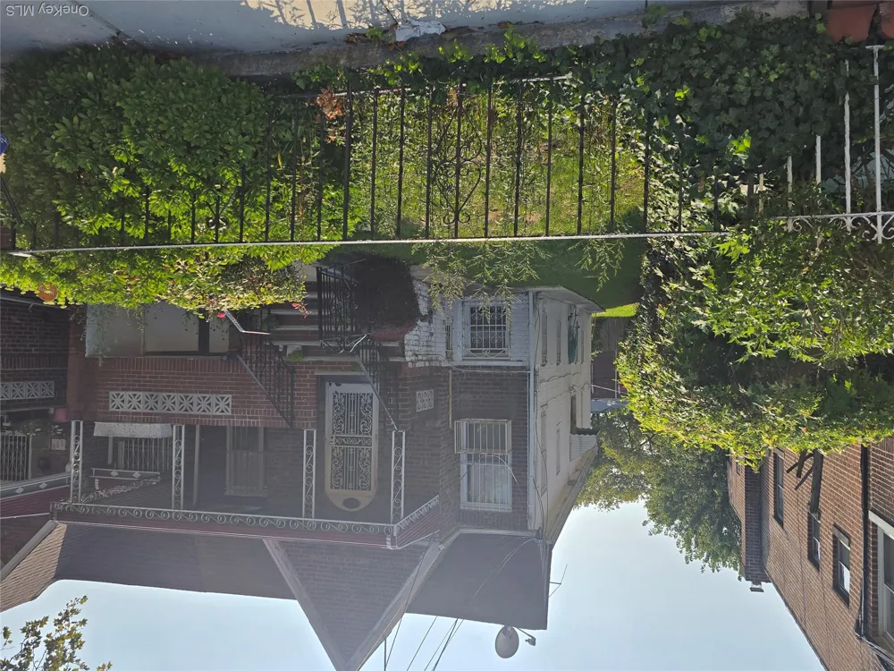 142 East 88 Street Brooklyn, NY 11236