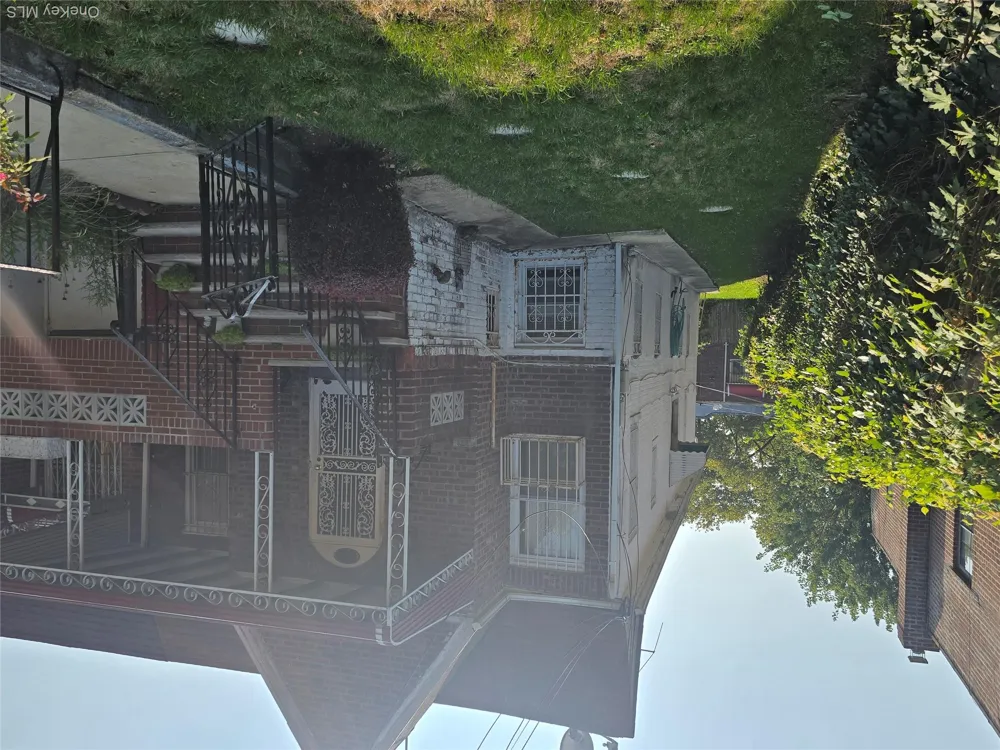 142 East 88 Street Brooklyn, NY 11236