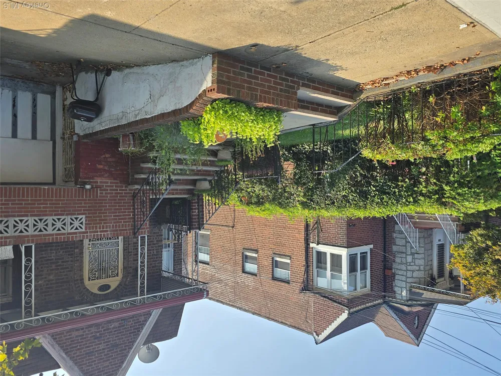 142 East 88 Street Brooklyn, NY 11236