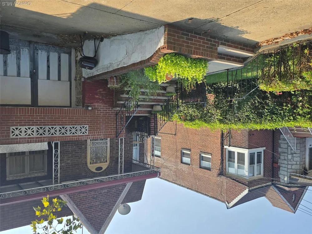 142 East 88 Street Brooklyn, NY 11236