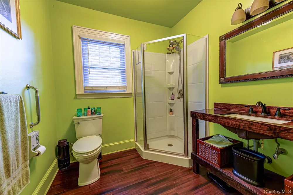 502 Brooklyn Boulevard Brightwaters, NY 11718