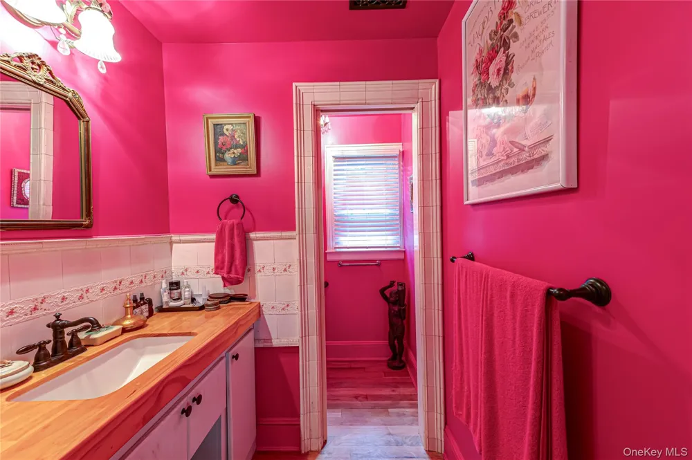 502 Brooklyn Boulevard Brightwaters, NY 11718