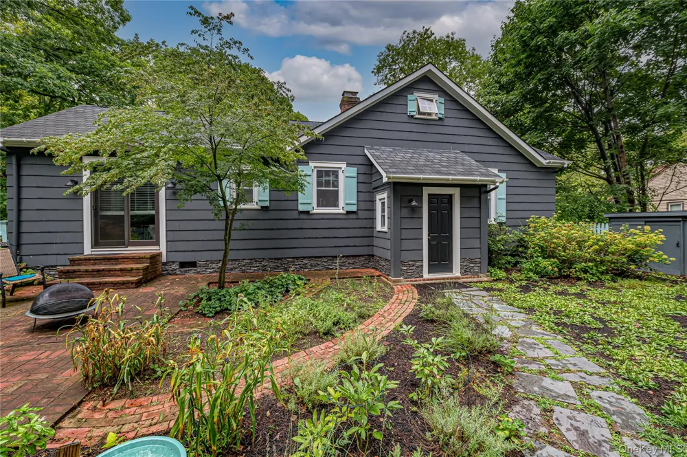 502 Brooklyn Boulevard Brightwaters, NY 11718