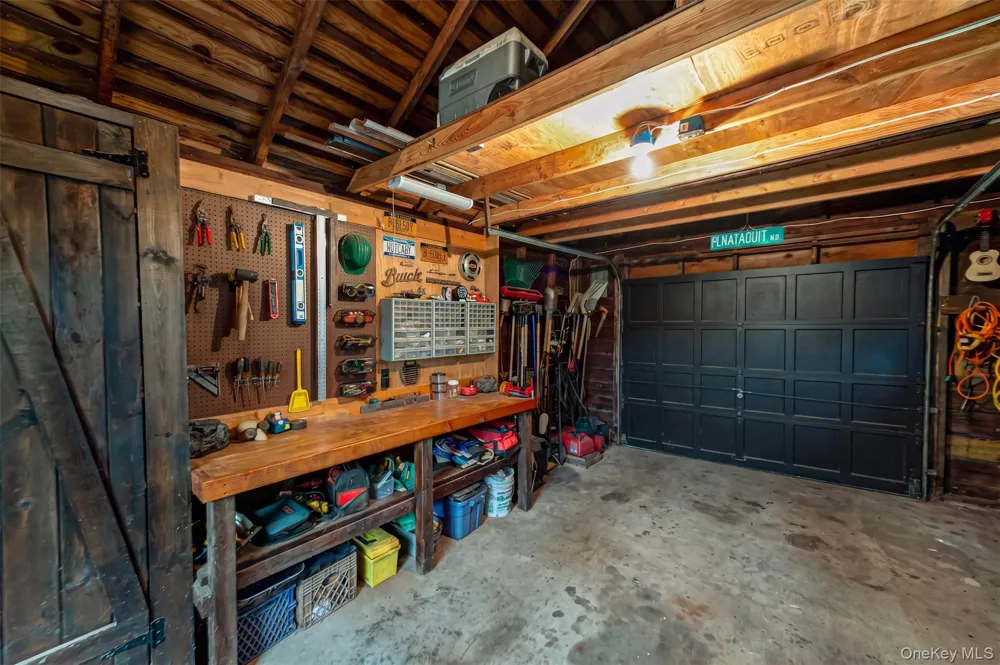 502 Brooklyn Boulevard Brightwaters, NY 11718