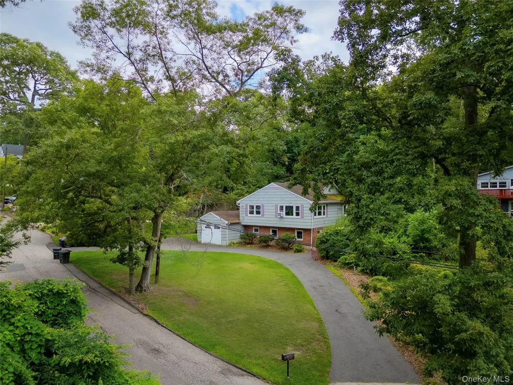 44 Chestnut Avenue Setauket, NY 11733