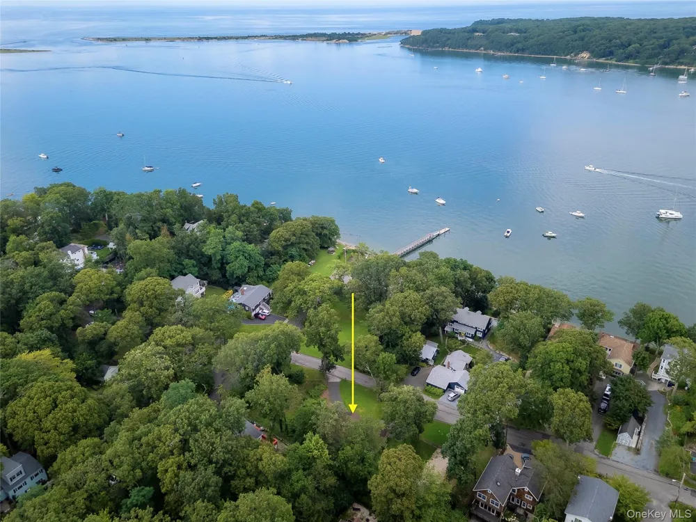 44 Chestnut Avenue Setauket, NY 11733