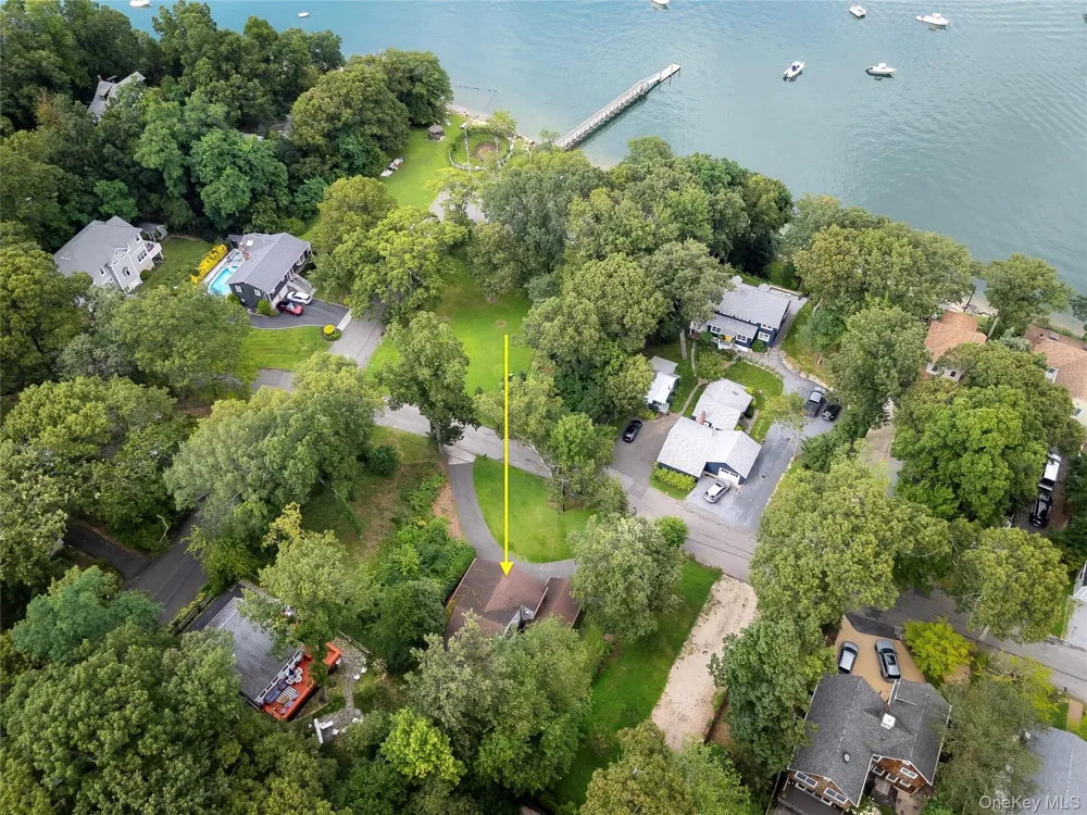 44 Chestnut Avenue Setauket, NY 11733