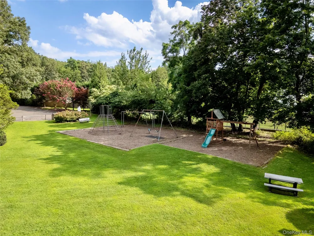 44 Chestnut Avenue Setauket, NY 11733