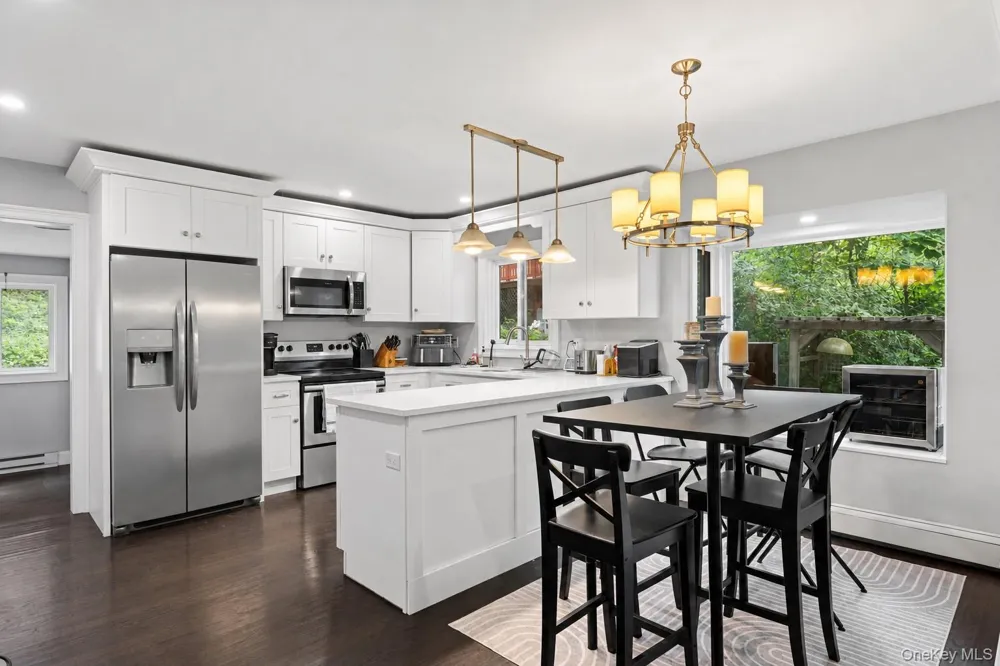 44 Chestnut Avenue Setauket, NY 11733