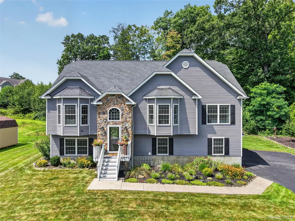 22 Ashley Court Salisbury Mills, NY 12577