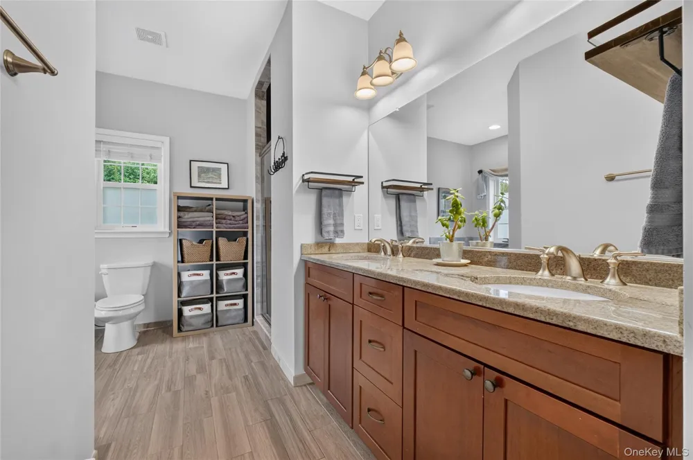 22 Ashley Court Salisbury Mills, NY 12577