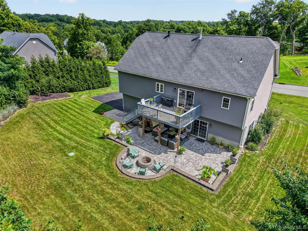 22 Ashley Court Salisbury Mills, NY 12577