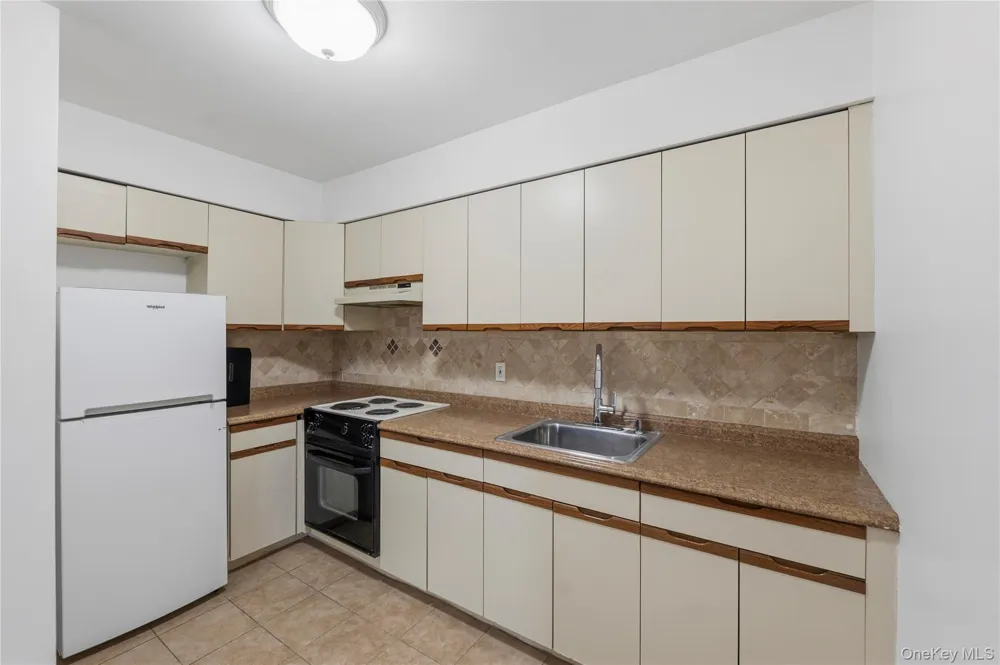 3 Hampton Court #B Yorktown Heights, NY 10598