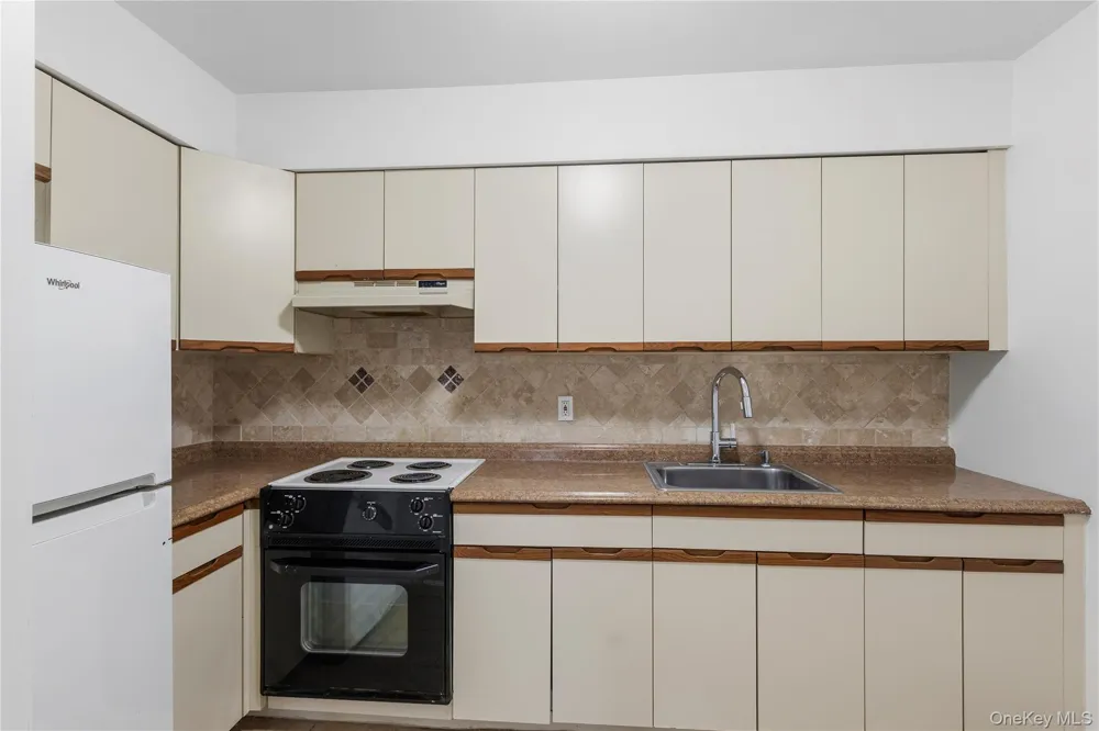 3 Hampton Court #B Yorktown Heights, NY 10598