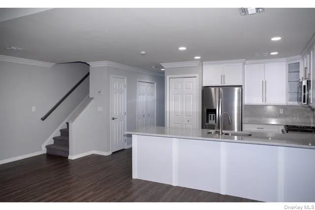 67 Overlook Drive #67 Farmingville, NY 11738
