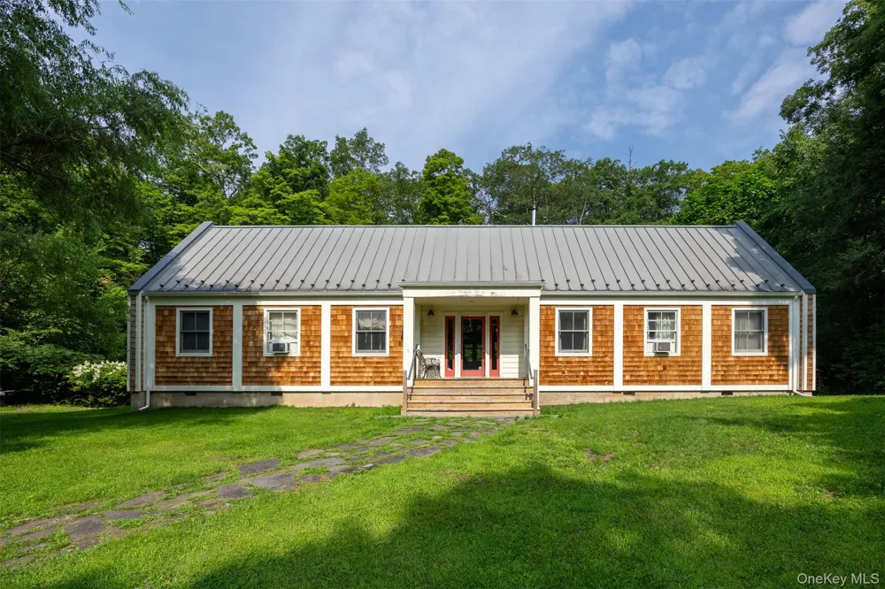 248 Stoll Road Saugerties, NY 12477