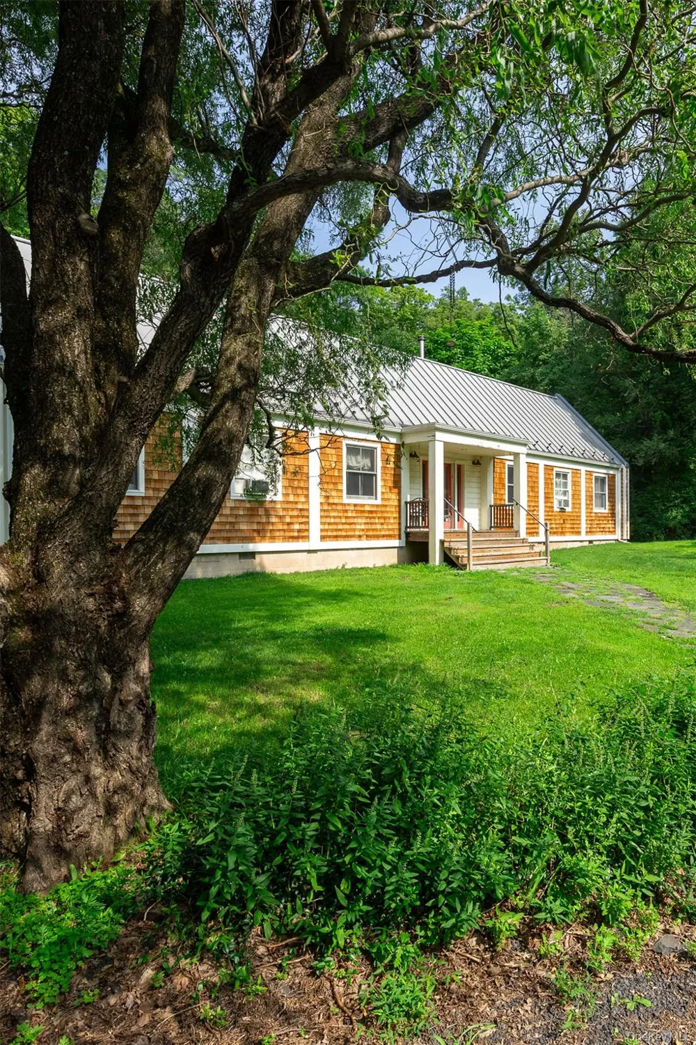 248 Stoll Road Saugerties, NY 12477