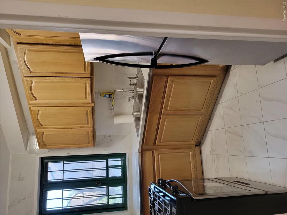1503 Metropolitan Avenue #2F Bronx, NY 10462