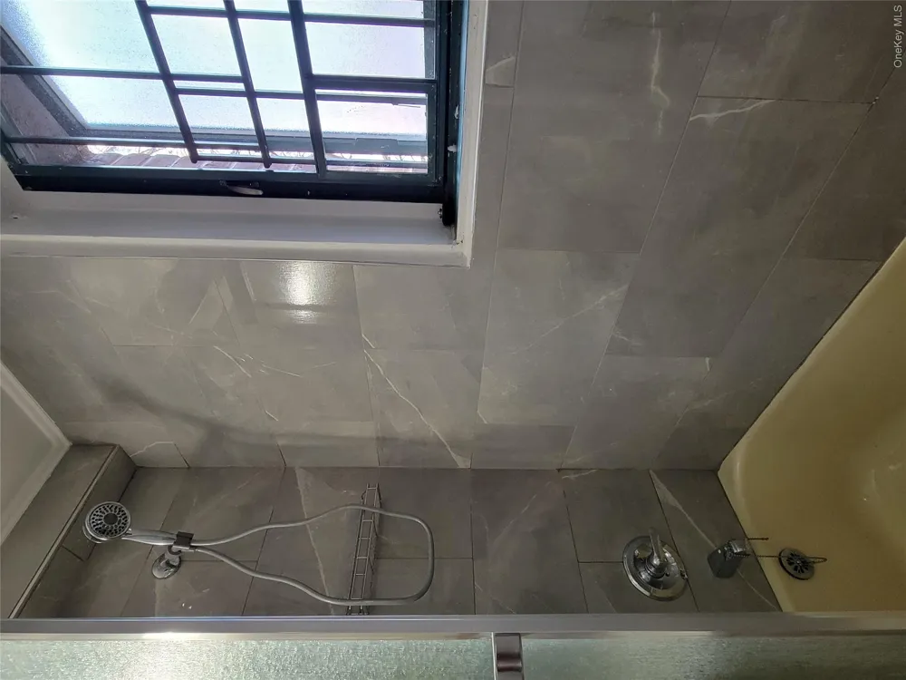 1503 Metropolitan Avenue #2F Bronx, NY 10462