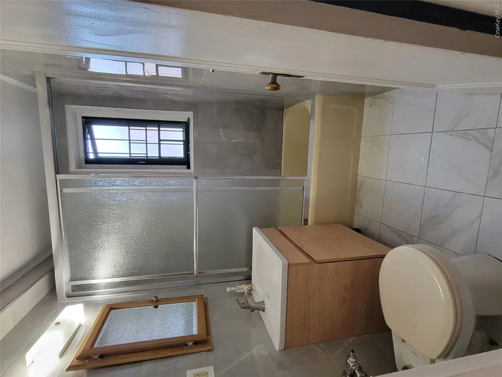 1503 Metropolitan Avenue #2F Bronx, NY 10462