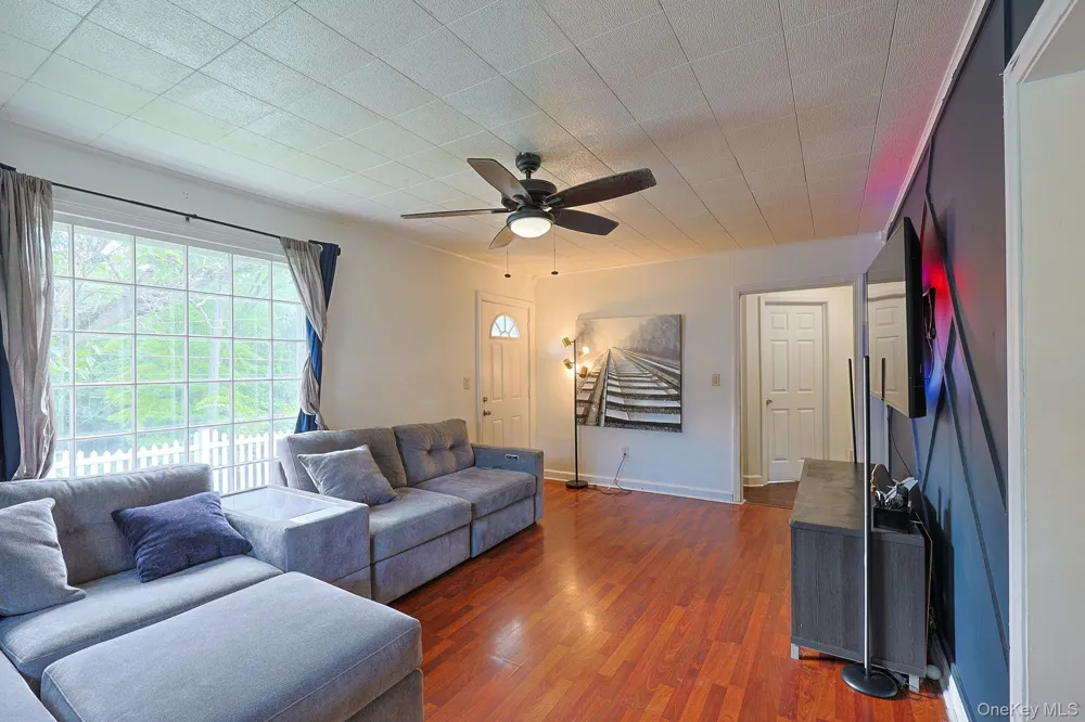 16 Clove Road Salisbury Mills, NY 12577