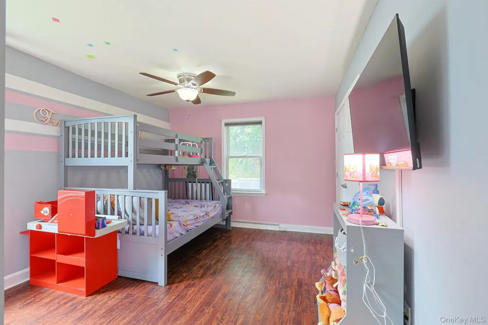 16 Clove Road Salisbury Mills, NY 12577
