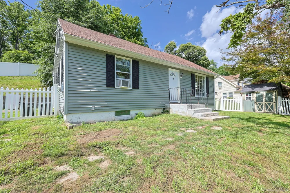 16 Clove Road Salisbury Mills, NY 12577