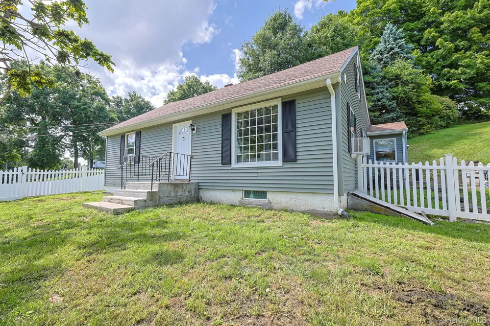 16 Clove Road Salisbury Mills, NY 12577