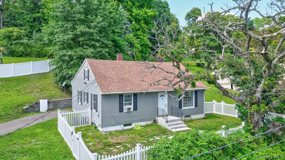 16 Clove Road Salisbury Mills, NY 12577
