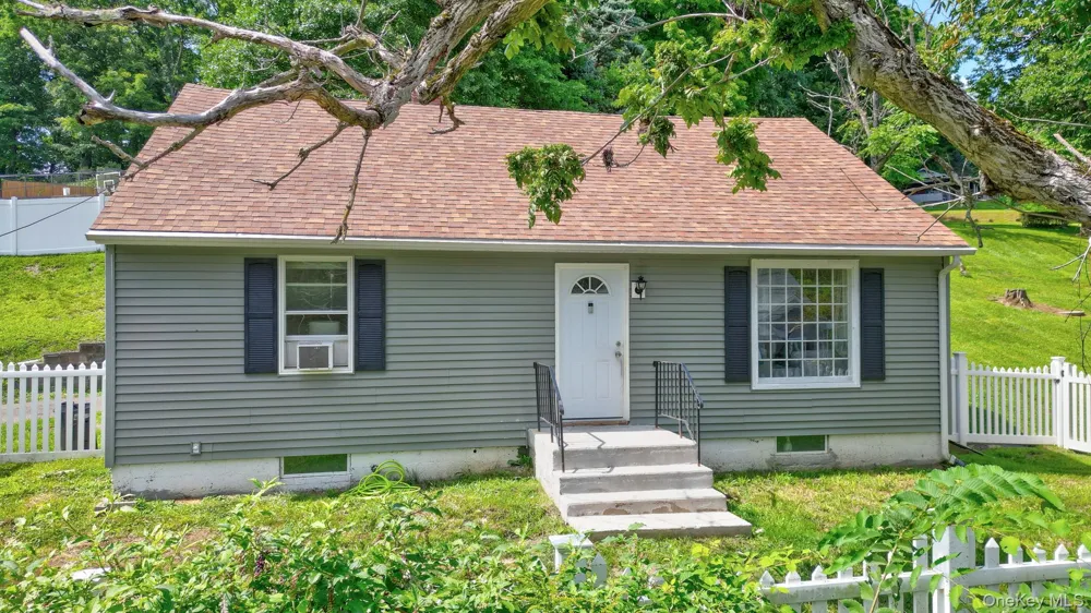 16 Clove Road Salisbury Mills, NY 12577