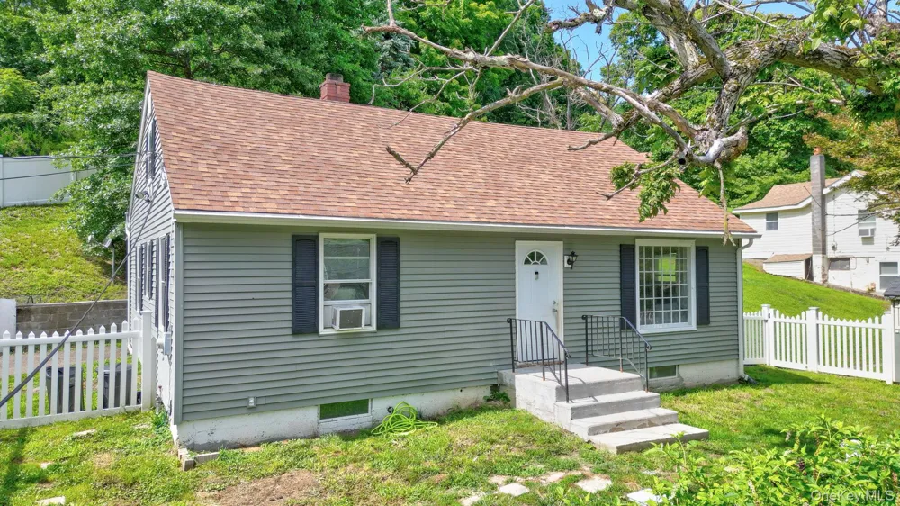 16 Clove Road Salisbury Mills, NY 12577