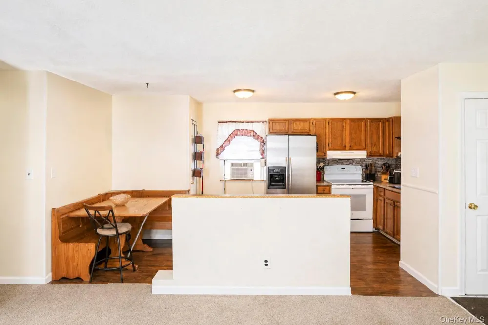 166 Auborn Avenue Shirley, NY 11967