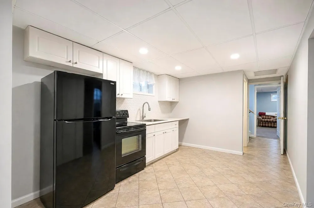 166 Auborn Avenue Shirley, NY 11967