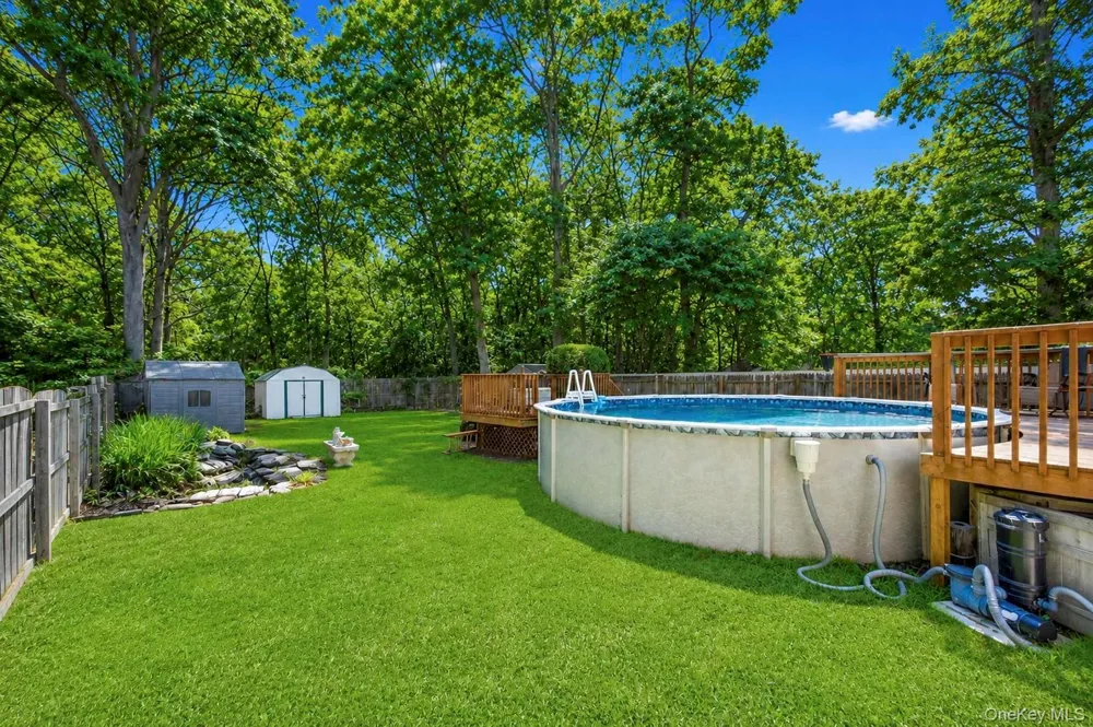166 Auborn Avenue Shirley, NY 11967