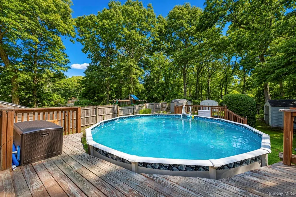 166 Auborn Avenue Shirley, NY 11967