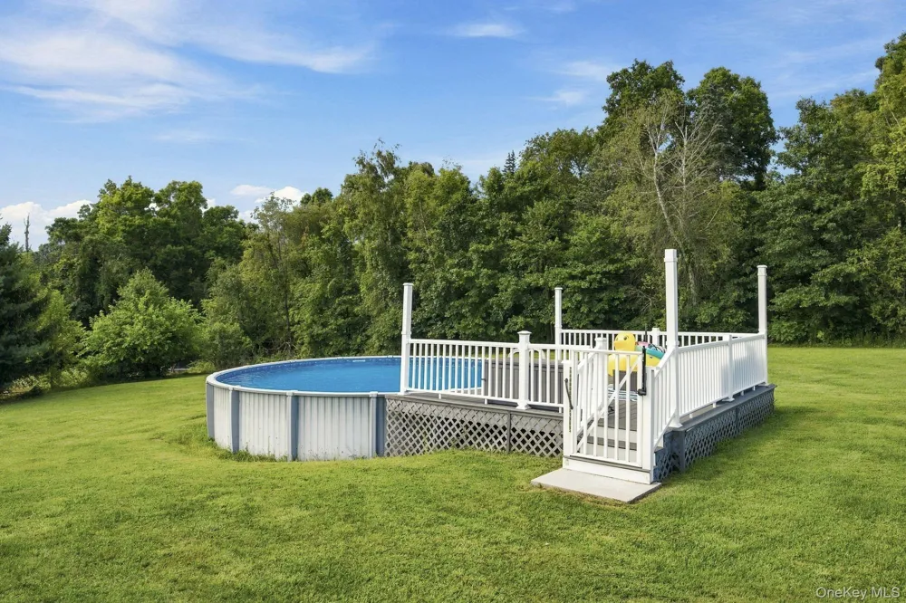 16 Rosio Lane Modena, NY 12548